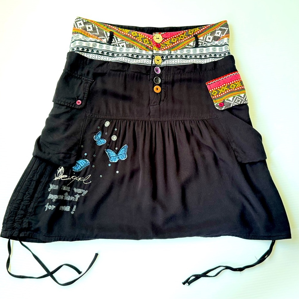 DESIGUAL ETHNIC EMBROIDERED SHINY DETAILS SKIRT – SIZE MEDIUM